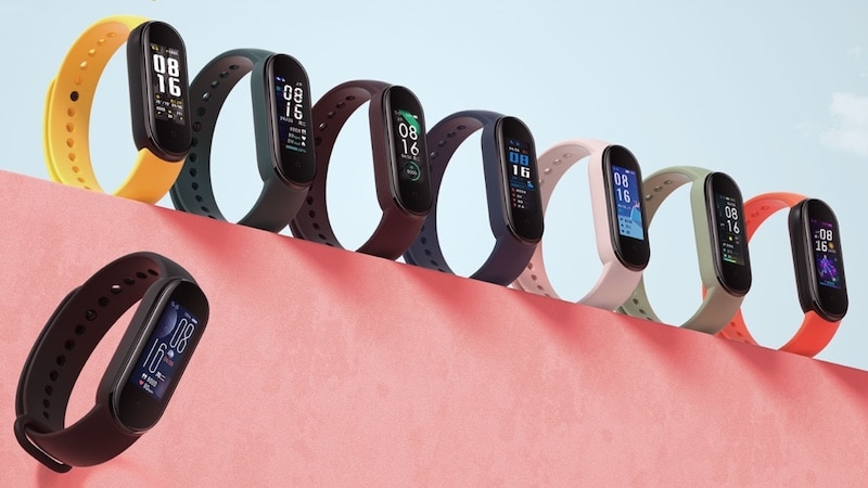 So sánh vòng đeo tay thông minh Xiaomi Mi Band 6 và Mi Band 5