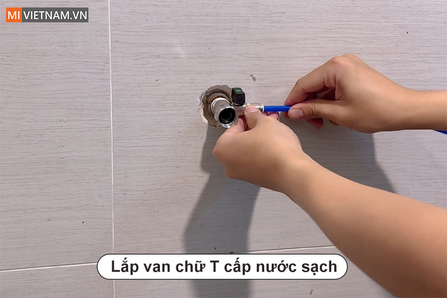 Hướng dẫn lắp đặt bộ bơm xả tự động cho Dreame L10s Ultra SE 7 Lắp van chữ T cấp nước sạch